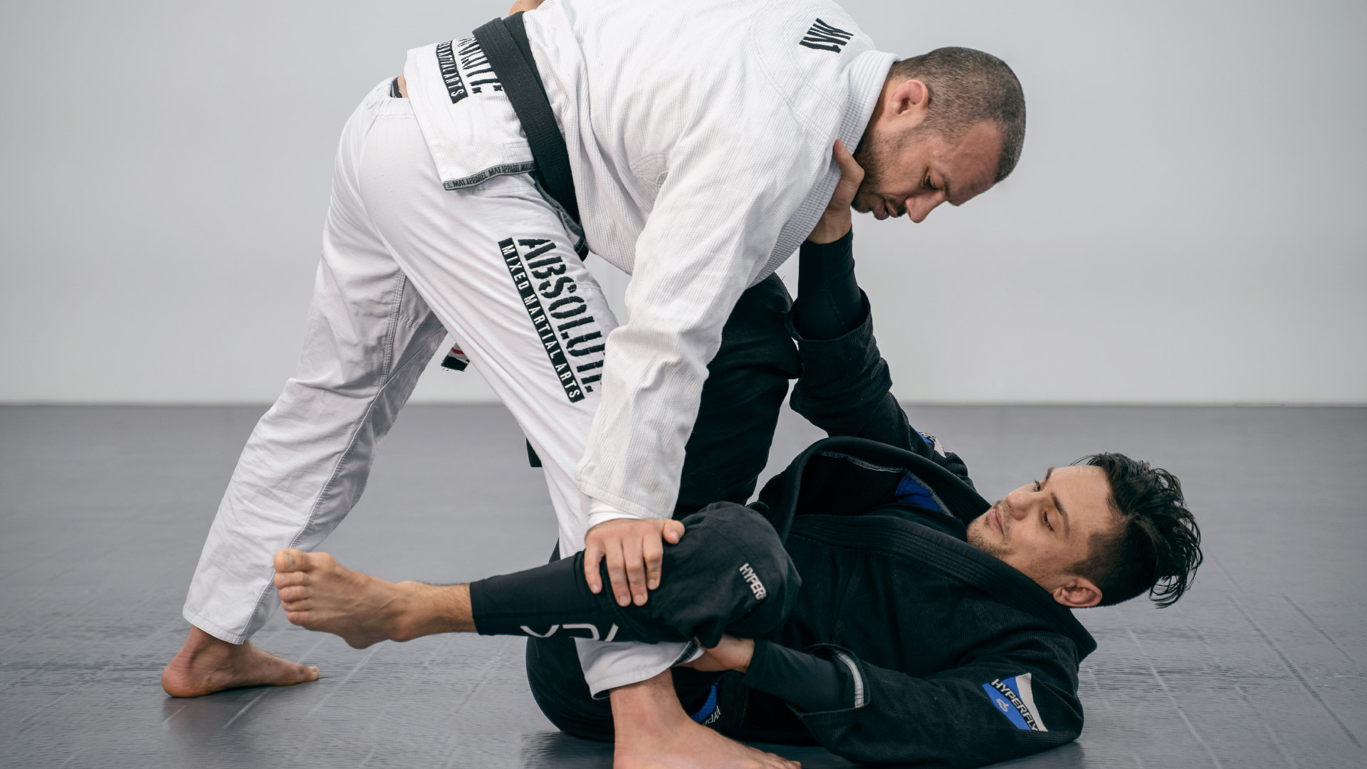 What Is The Reverse De La Riva Guard In BJJ? | Evolve Daily